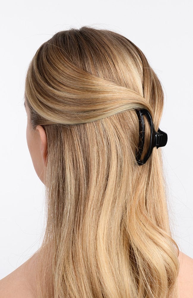 Belle Small Narrow Cutout Curve Claw Clip