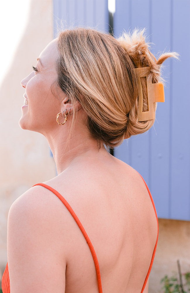 Large Cutout Rectangle Claw Clip - Straw